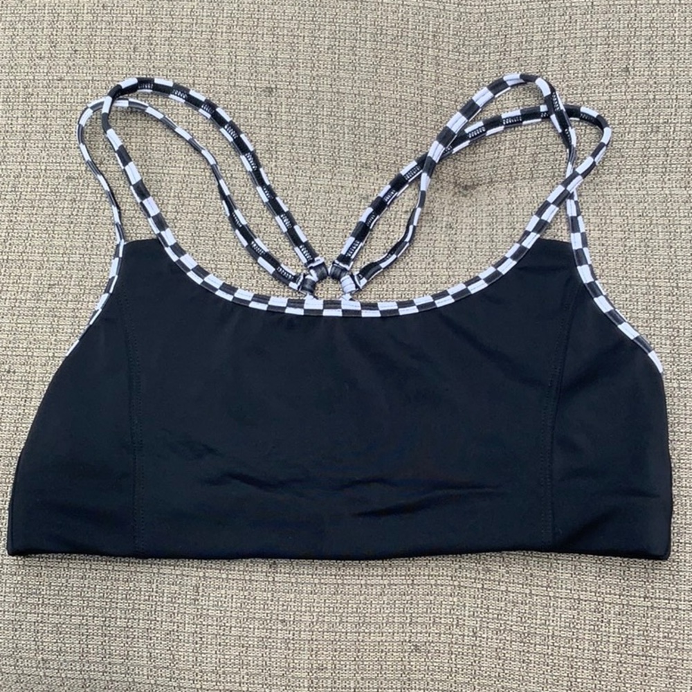 ONZIE STRAPPY BACK YOGA BRA, SIZE M/L